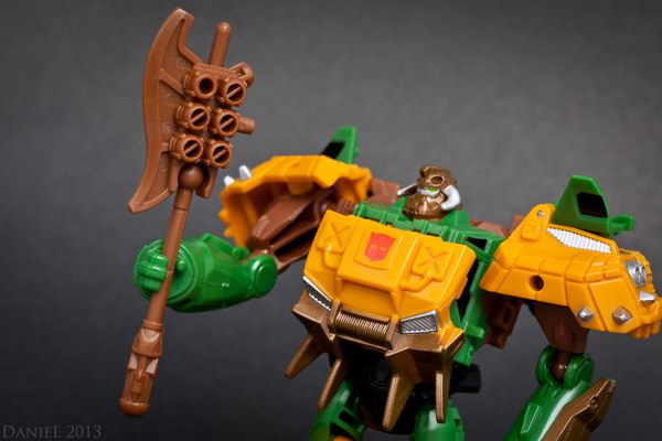 Beast Hunters Bulkhead Cyberverse Commander Transformers Prime Out Of Package Image (11a) (2 of 9)